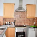 Modern 2 Bedroom Ifsc In Spencer Dock