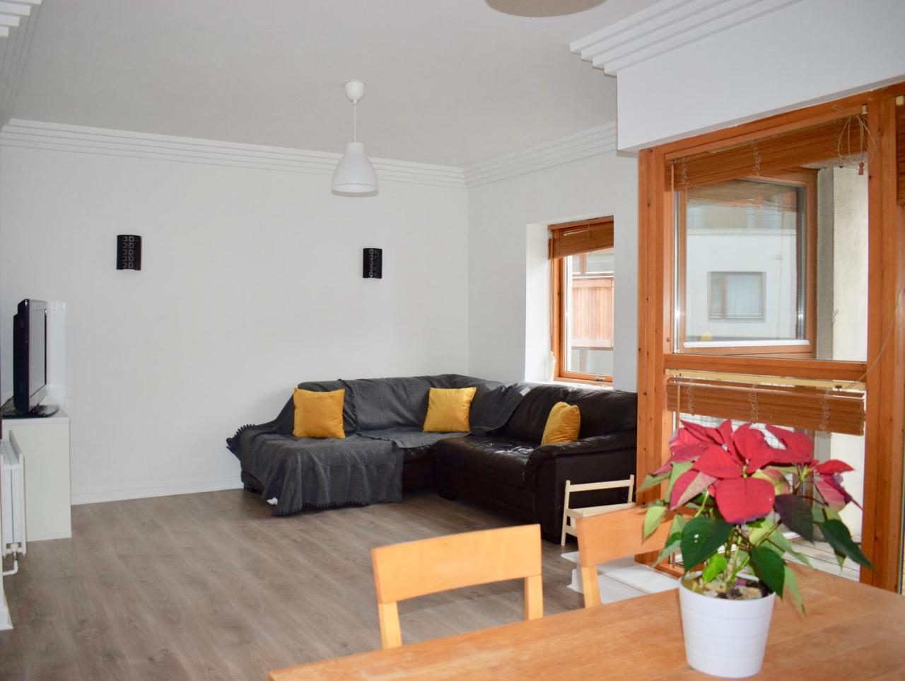 Apartment Modern 2 Bedroom Ifsc In Spencer Dock Dublin